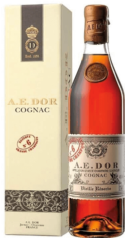 Koniak AE DOR Vieille Reserve No. 6 o pojemności 0,7 litra w kartoniku