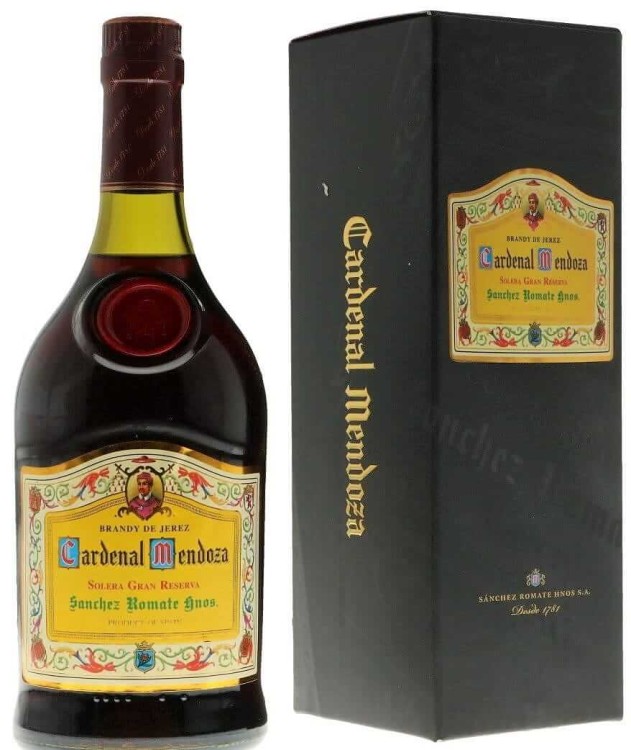 Brandy Cardenal Mendoza o pojemnośći 0,7 litra